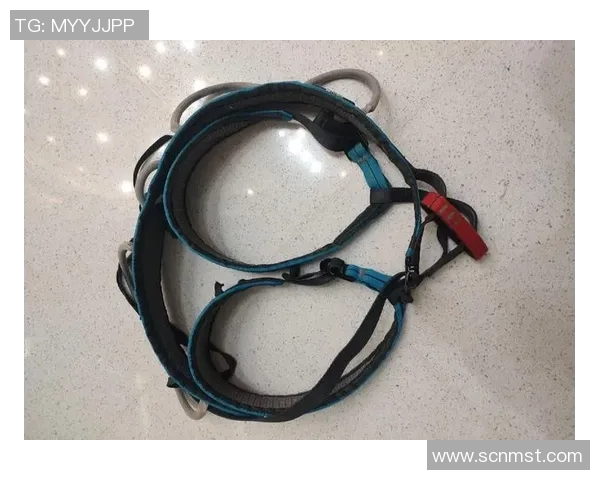 攀岩装备选购指南：精选专业服装推荐与搭配技巧分享
